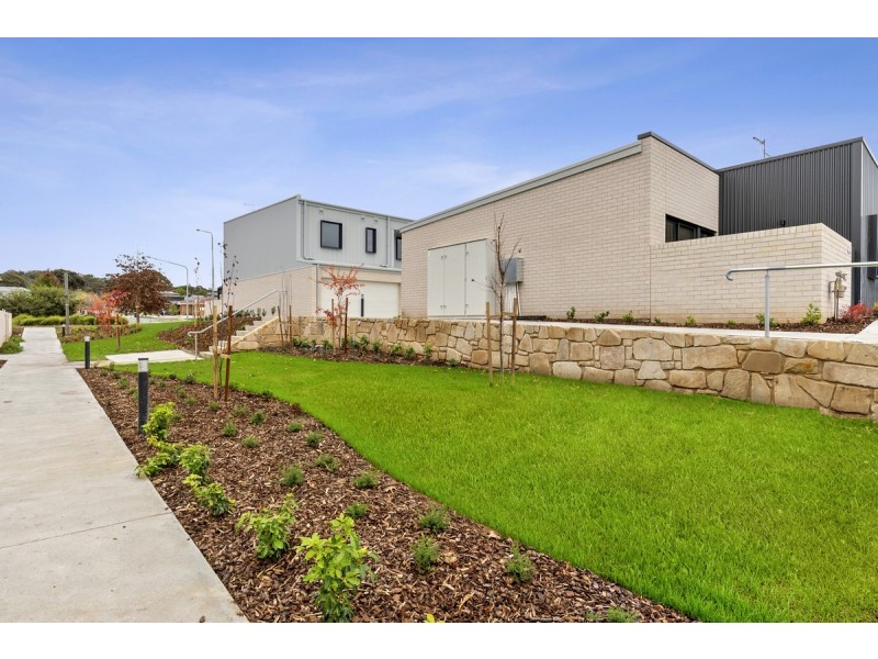 56/60 Kingsland Parade, Casey ACT 2913