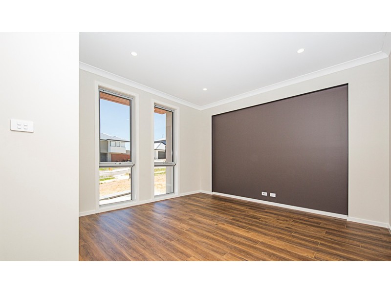 9 Concertina Street, Lawson ACT 2617