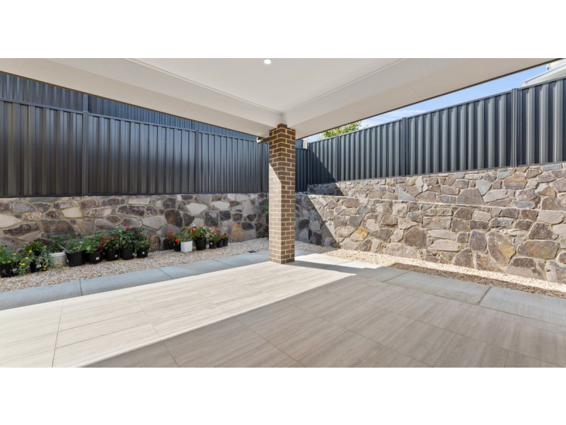 9 Concertina Street, Lawson ACT 2617