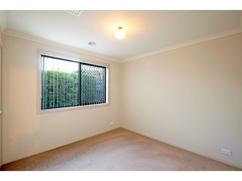 10 Inglewood Street, Gungahlin ACT 2912