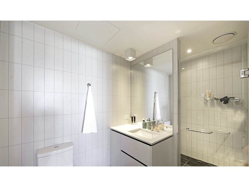 6/33 Eastlake Parade, Kingston ACT 2604