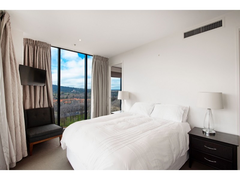 1318/240 Bunda Street, City ACT 2601