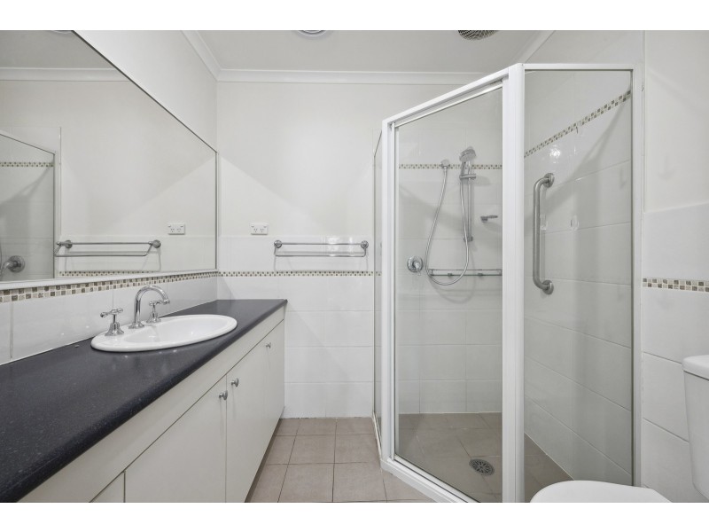 207 Anthony Rolfe Avenue, Gungahlin ACT 2912