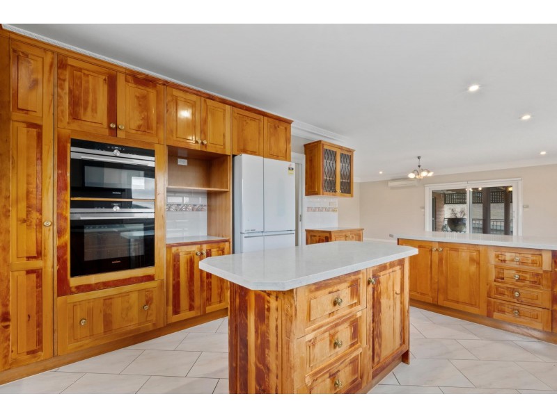 10 Claxton Crescent, Lyneham ACT 2602