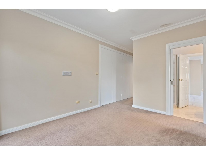 10 Claxton Crescent, Lyneham ACT 2602