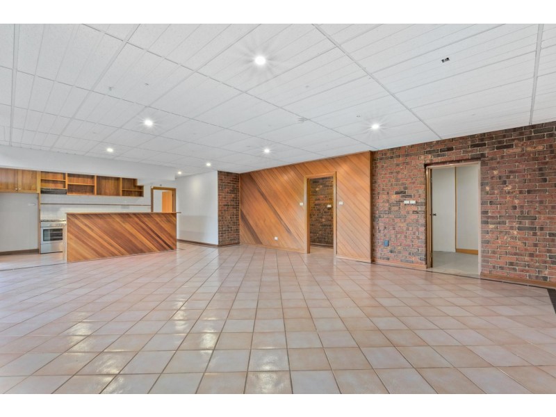 10 Claxton Crescent, Lyneham ACT 2602