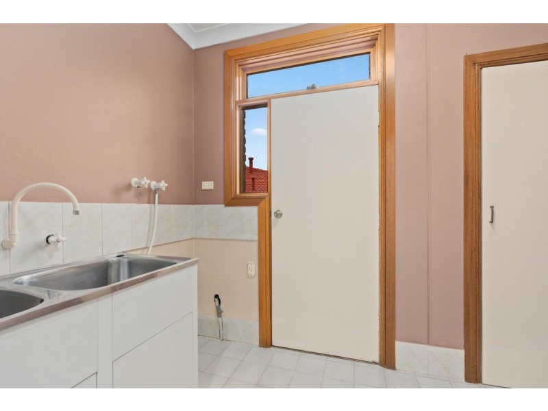 10 Claxton Crescent, Lyneham ACT 2602