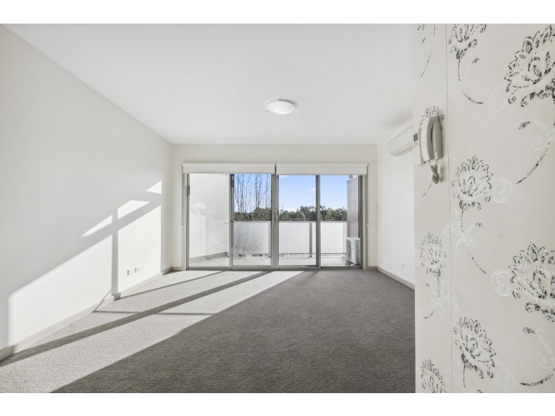 8/41 Clare Burton Crescent, Franklin ACT 2913