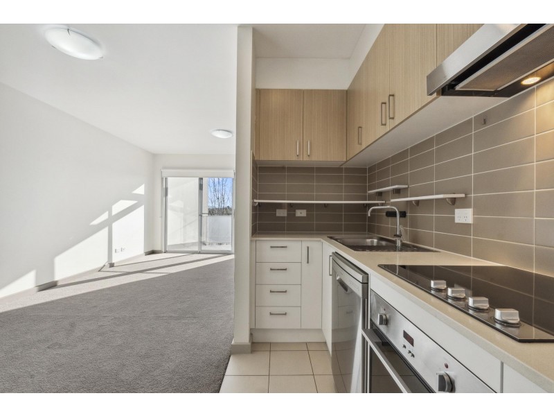 8/41 Clare Burton Crescent, Franklin ACT 2913