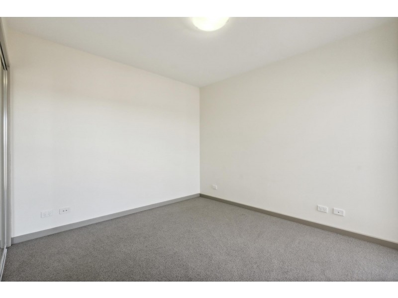 8/41 Clare Burton Crescent, Franklin ACT 2913