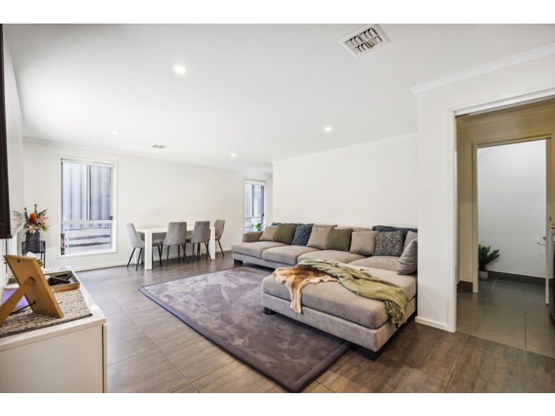 2/5 Arthur Street, Crestwood NSW 2620