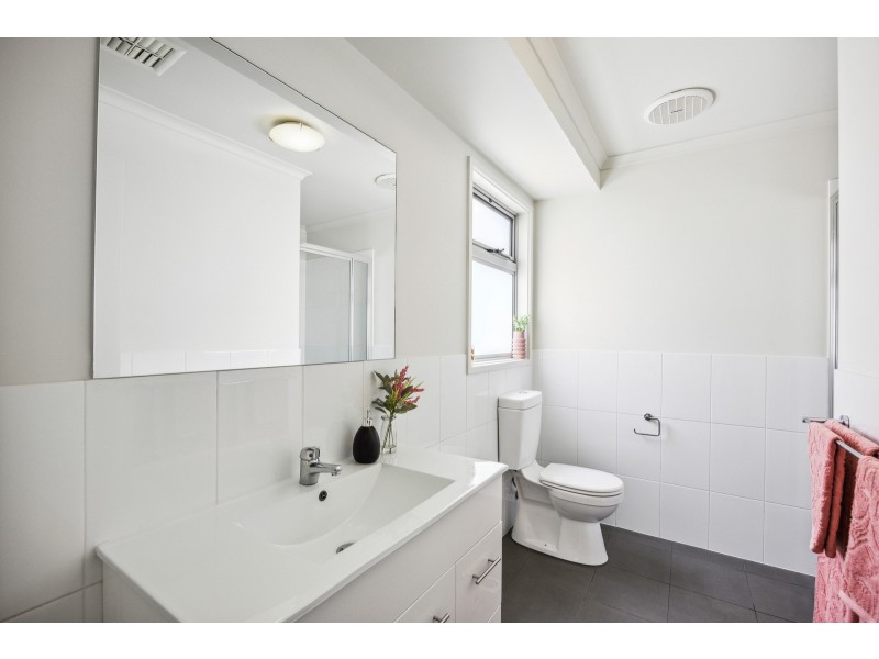 2/5 Arthur Street, Crestwood NSW 2620