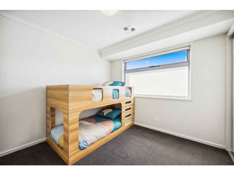 2/5 Arthur Street, Crestwood NSW 2620