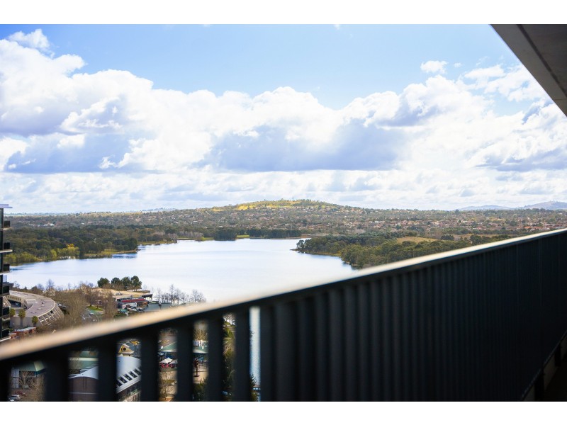 2004/120 Eastern Valley Way, Belconnen ACT 2617