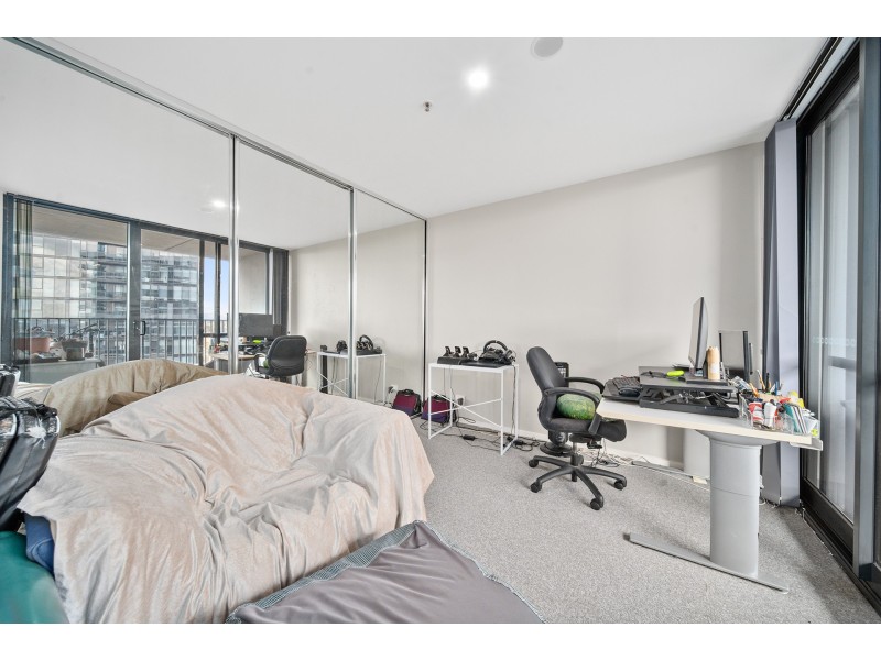 2004/120 Eastern Valley Way, Belconnen ACT 2617