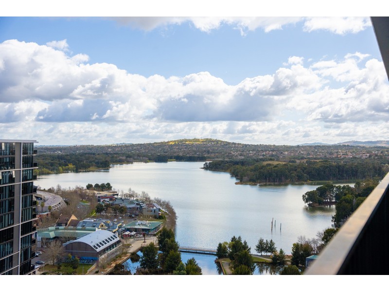 2004/120 Eastern Valley Way, Belconnen ACT 2617