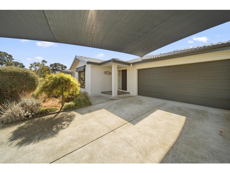 12 Alice Clarke Street, Casey ACT 2913