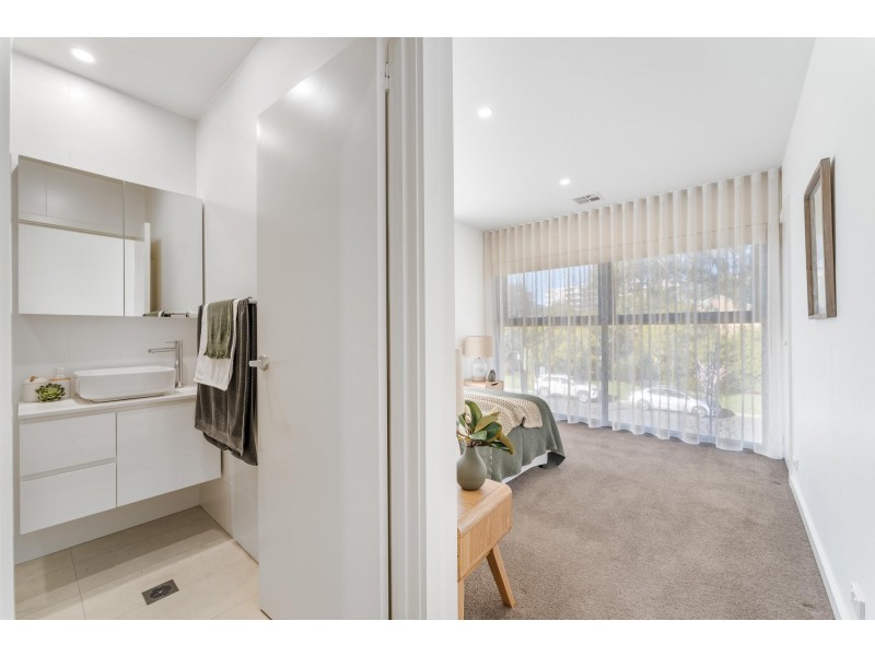 1/9 Oliver Street, Lyneham ACT 2602