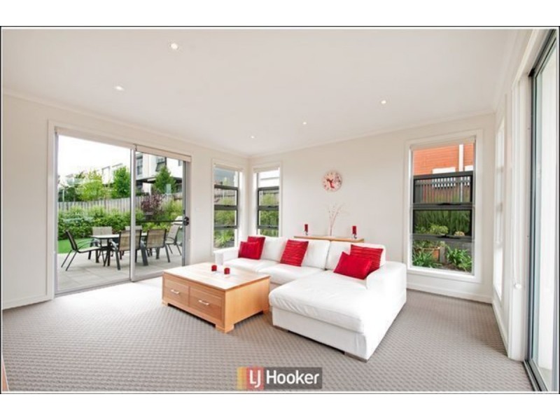 21 Abena Avenue, Crace ACT 2911