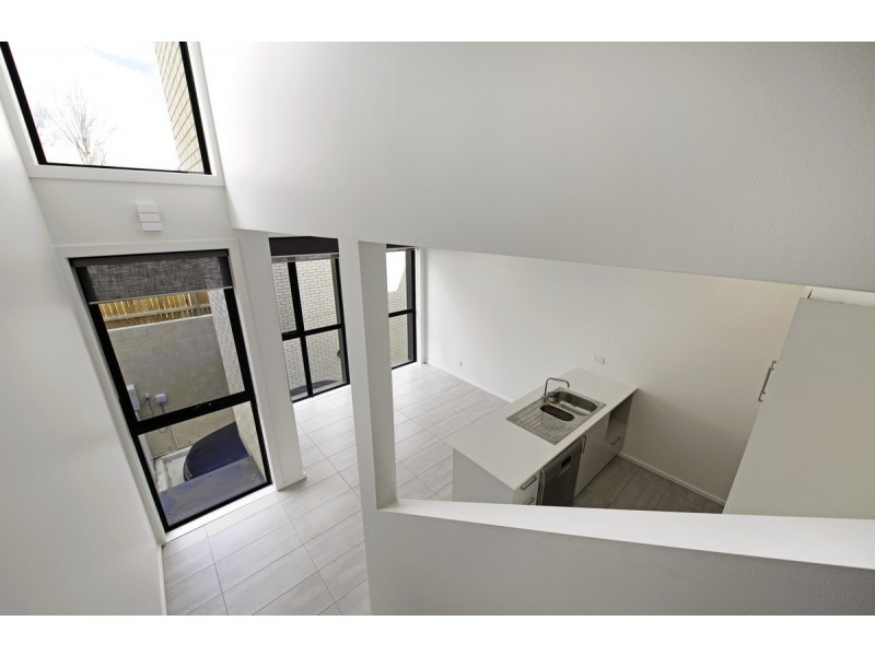 31/135 Easty Street, Phillip ACT 2606