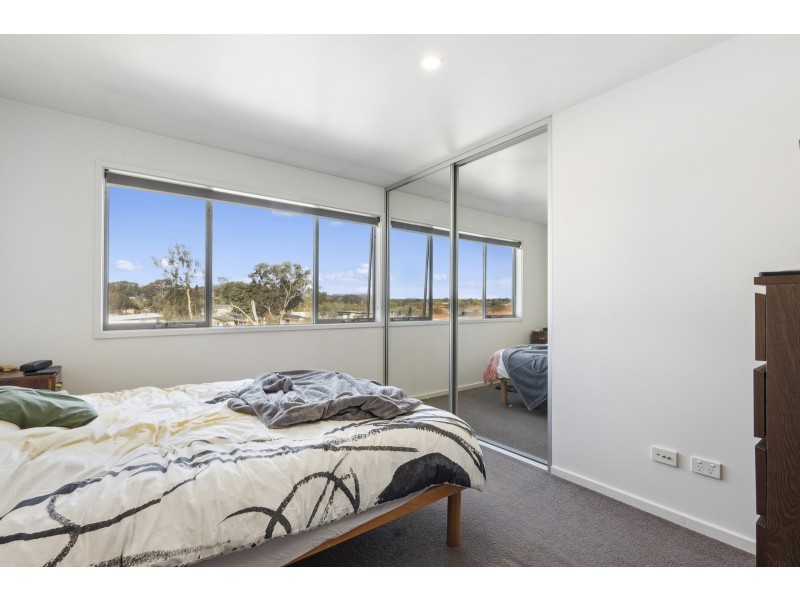 12/4 Sapling Street, Harrison ACT 2914