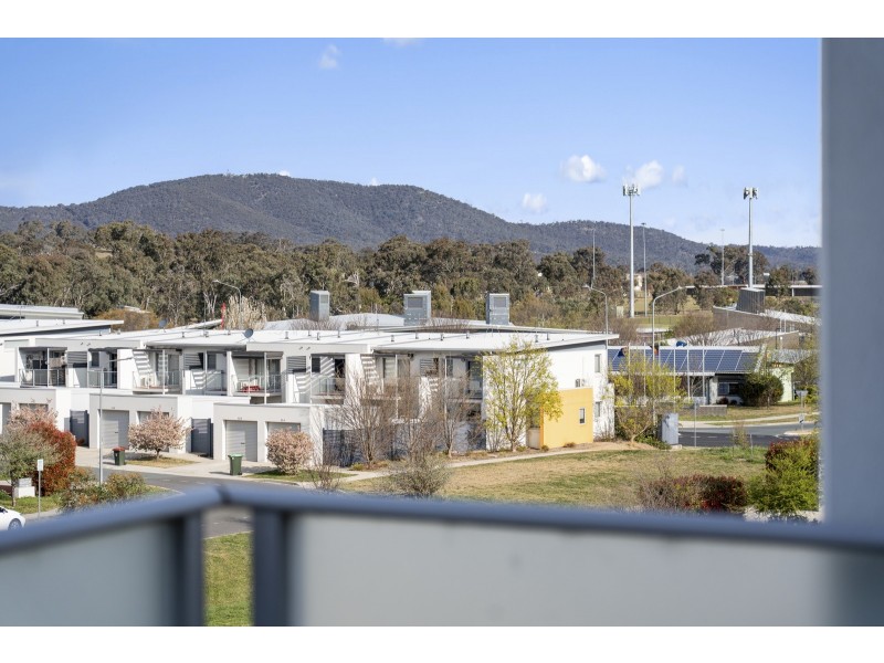 12/4 Sapling Street, Harrison ACT 2914