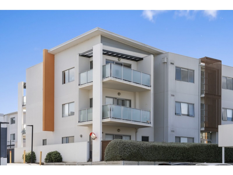 12/4 Sapling Street, Harrison ACT 2914