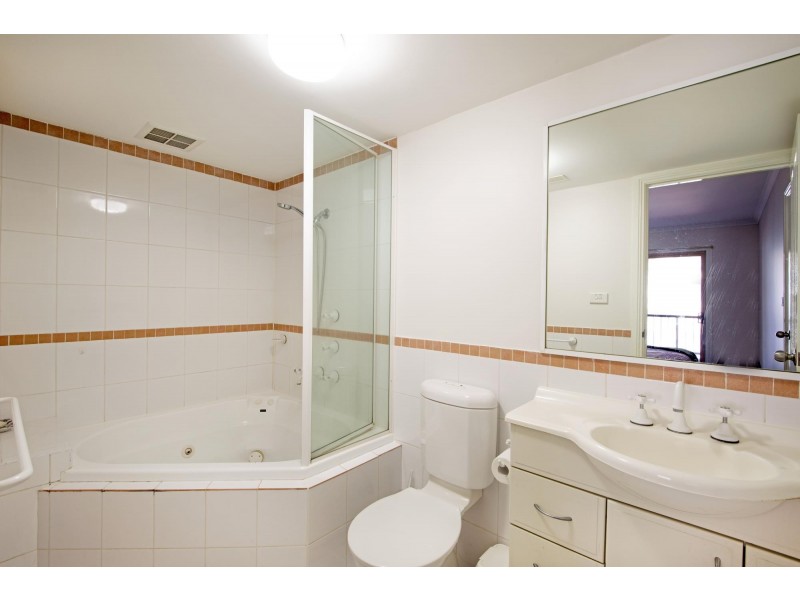 4/30 Cunningham Street, Kingston ACT 2604