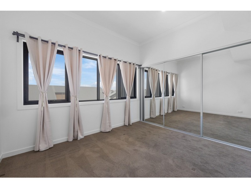 25/23 Wanderlight Avenue, Lawson ACT 2617