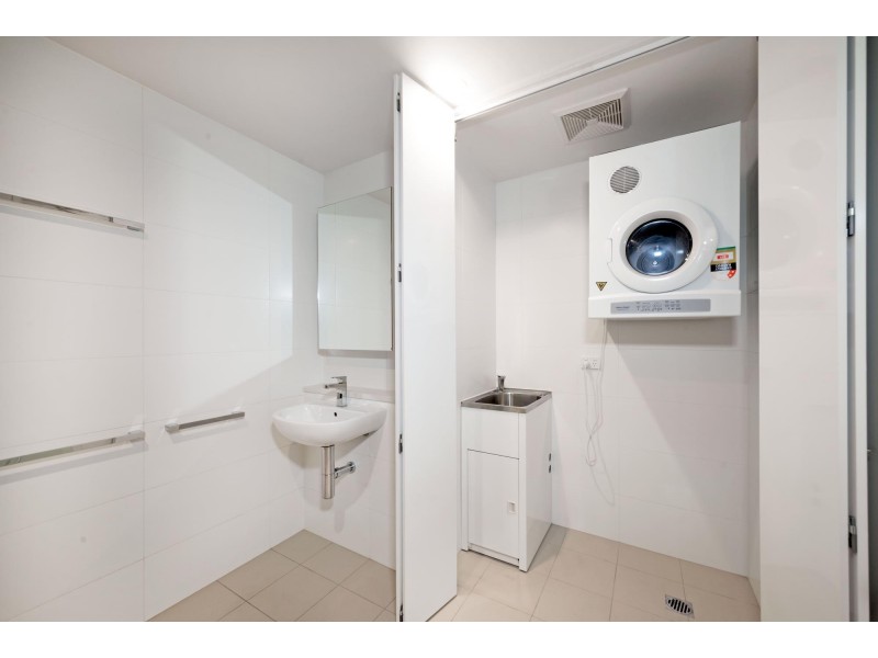 211/50 Eastlake Parade, Kingston ACT 2604