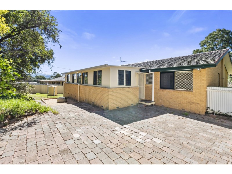 1 Guthridge Crescent, Wanniassa ACT 2903