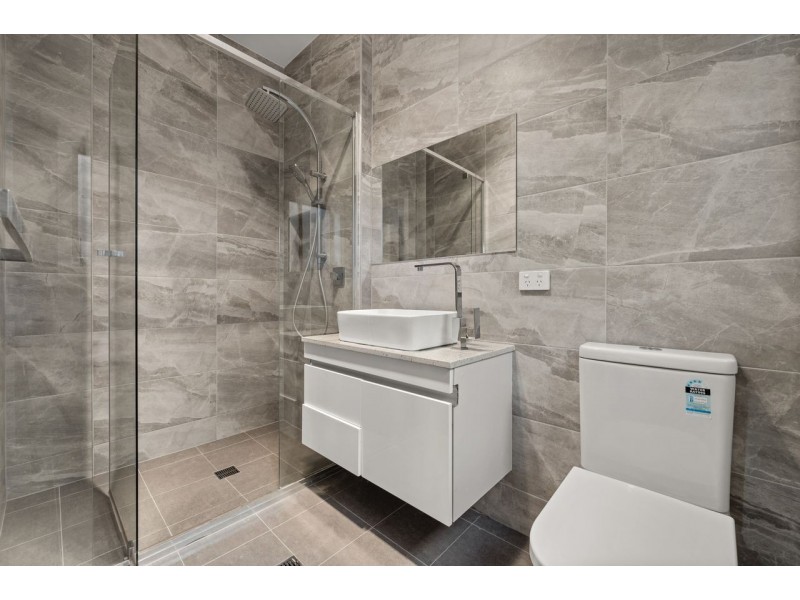 2 Roselawn Avenue, Googong NSW 2620