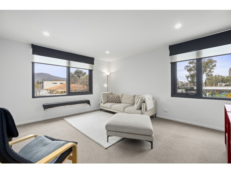 18/90 Lowanna Street, Braddon ACT 2612