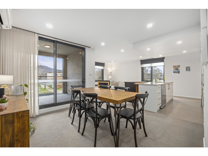 18/90 Lowanna Street, Braddon ACT 2612