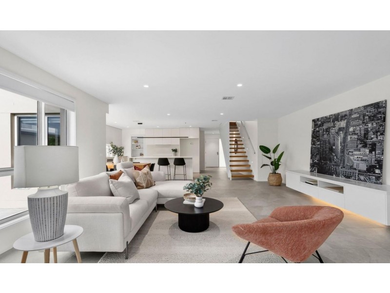 72 Narden Street, Crace ACT 2911