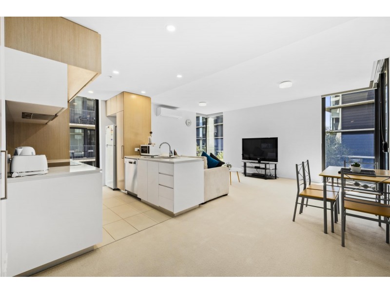 105/99 Eastern Valley Way, Belconnen ACT 2617