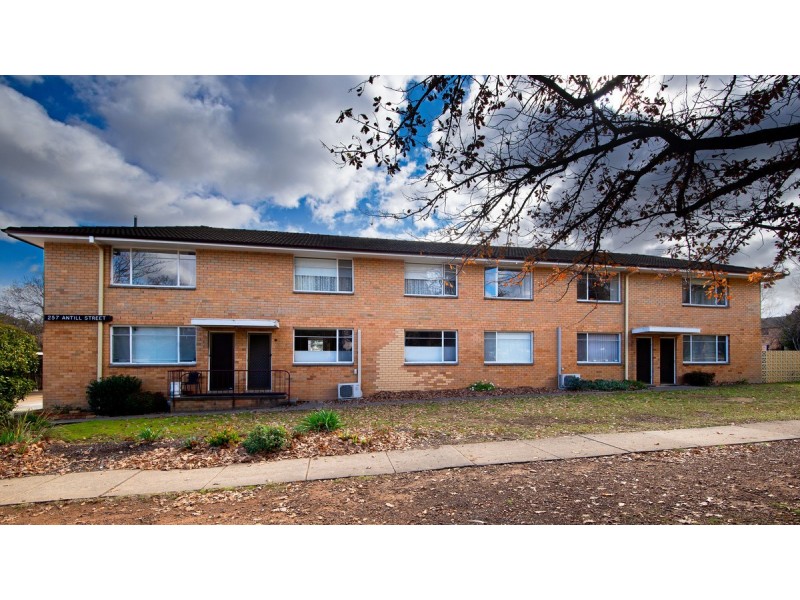 22/257 Antill Street, Watson ACT 2602