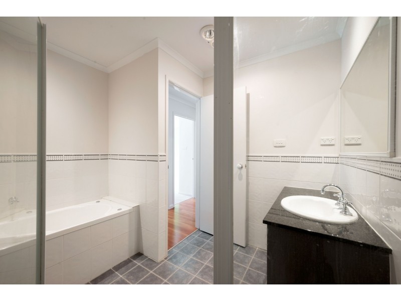 2/29 Tea Gardens, Gungahlin ACT 2912