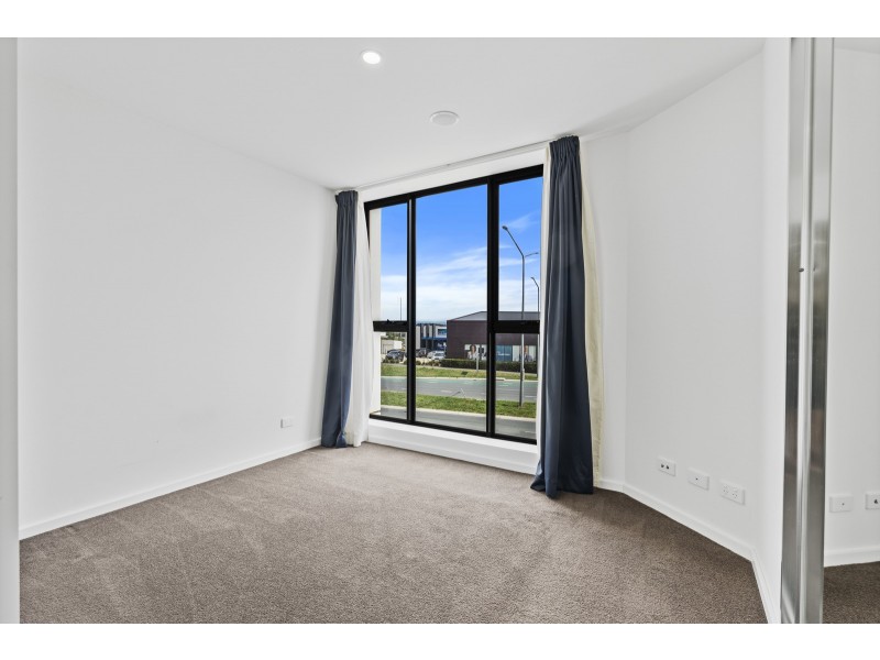 16/1 Anthony Rolfe Avenue, Gungahlin ACT 2912