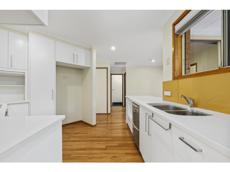 4 Lawlor Place, Gordon ACT 2906