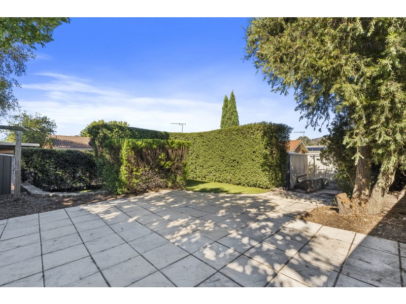 4 Lawlor Place, Gordon ACT 2906