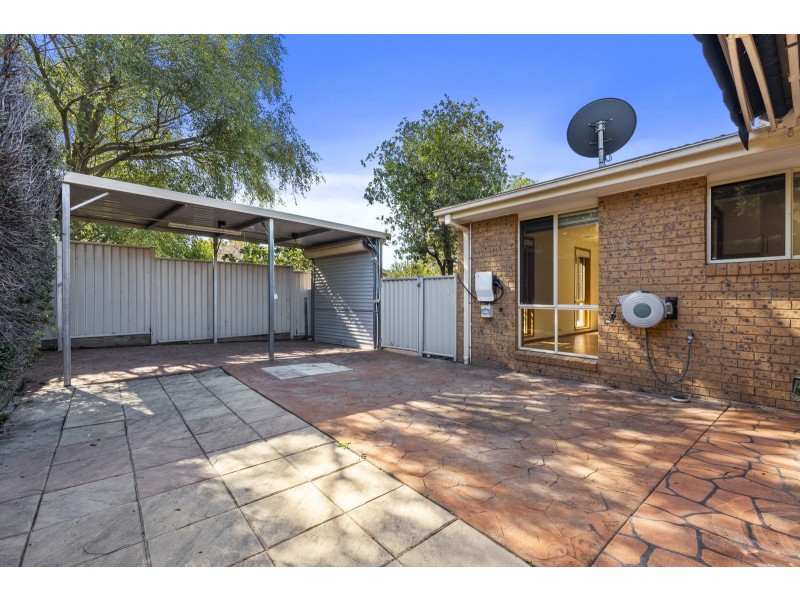 4 Lawlor Place, Gordon ACT 2906