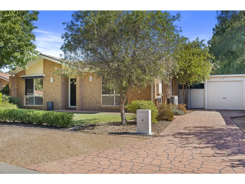4 Lawlor Place, Gordon ACT 2906