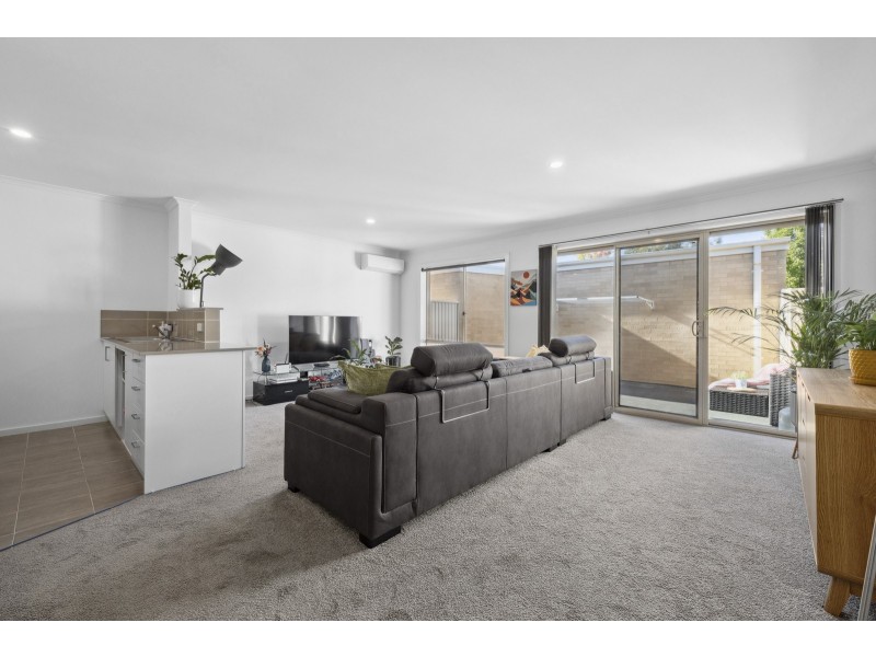 4/35 Clare Burton Crescent, Franklin ACT 2913