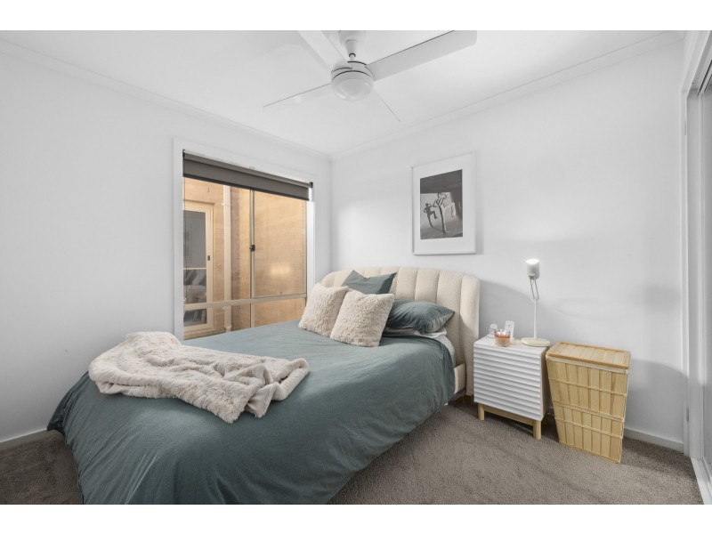 4/35 Clare Burton Crescent, Franklin ACT 2913