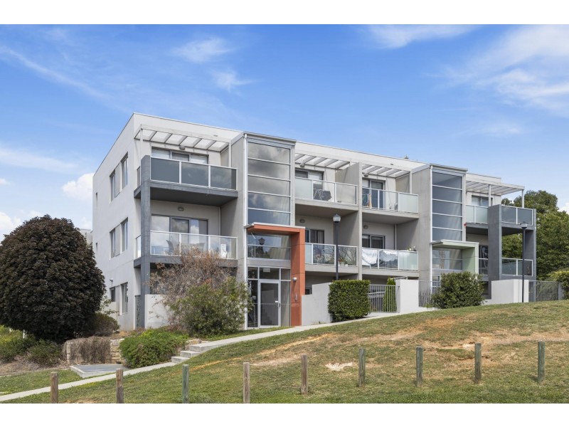 52/75 Elizabeth Jolley Crescent, Franklin ACT 2913