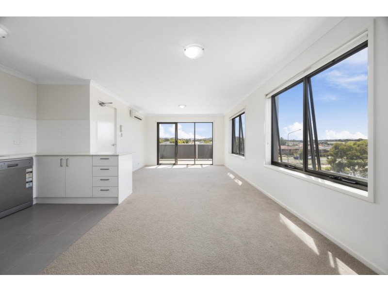 52/75 Elizabeth Jolley Crescent, Franklin ACT 2913