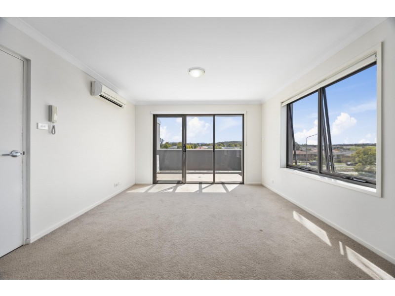 52/75 Elizabeth Jolley Crescent, Franklin ACT 2913