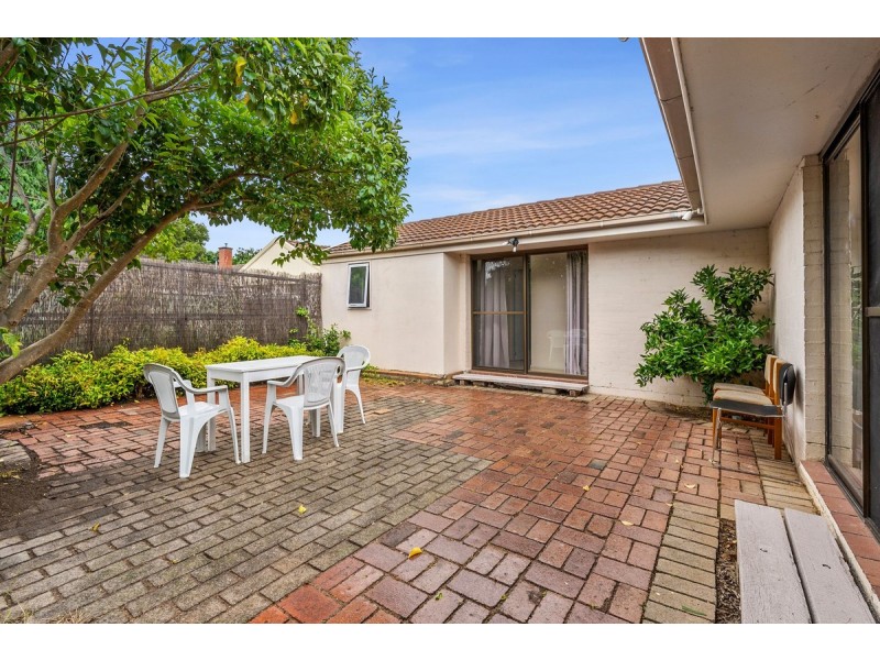 2/5 Gooreen Street, Reid ACT 2612
