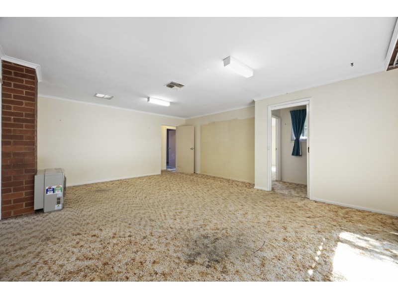 15 Newton Street, Hackett ACT 2602